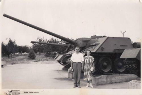 Near the tank of Wolrd War II