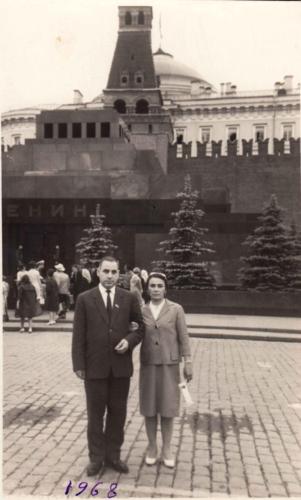 Muhammad Osimi and his wife in Moscow Kremlin